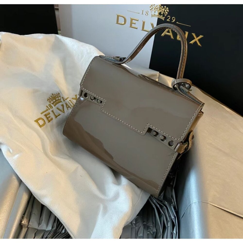 Delvaux Tempête Mini in patent leather